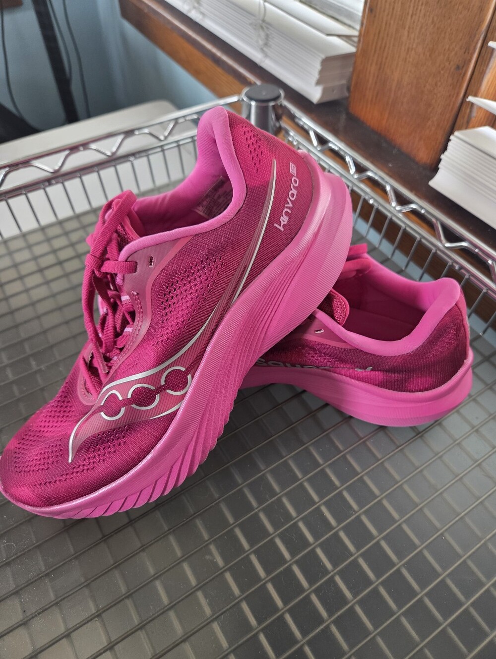 Saucony Women's Pink Running Shoes Size 9.5